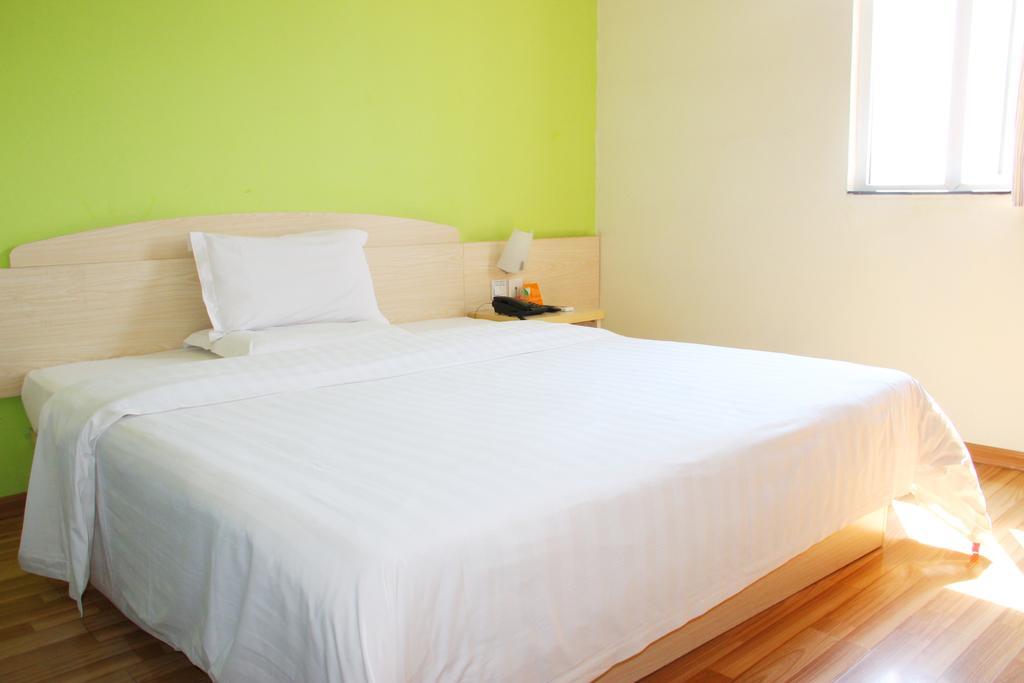 7Days Inn Mei Zhou Bin Fang Avenue Мейджоу Екстериор снимка