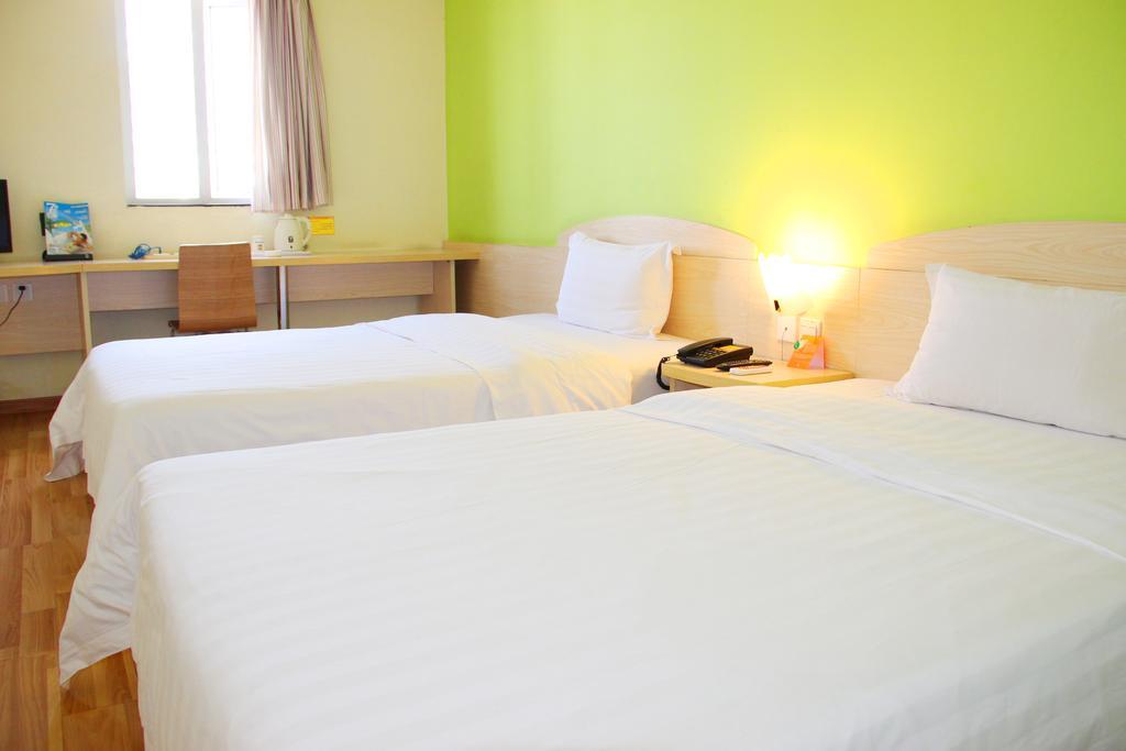 7Days Inn Mei Zhou Bin Fang Avenue Мейджоу Екстериор снимка